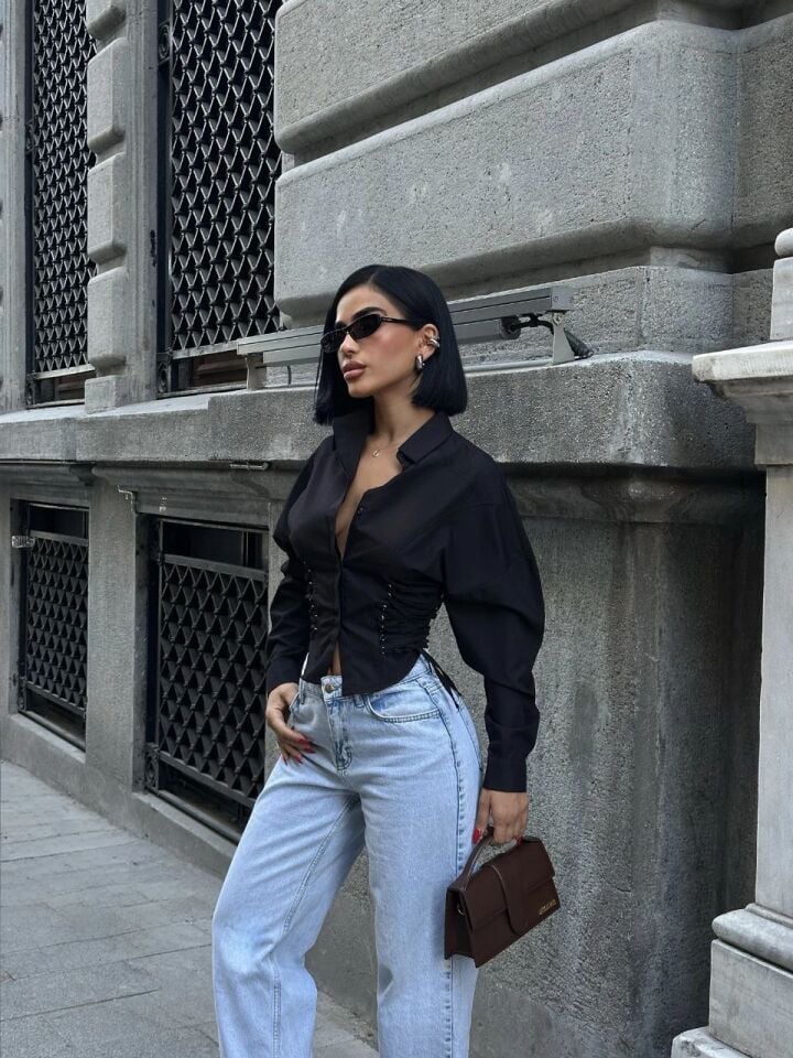 Kadın Korset ve Bağlama Detaylı Poplin Gömlek