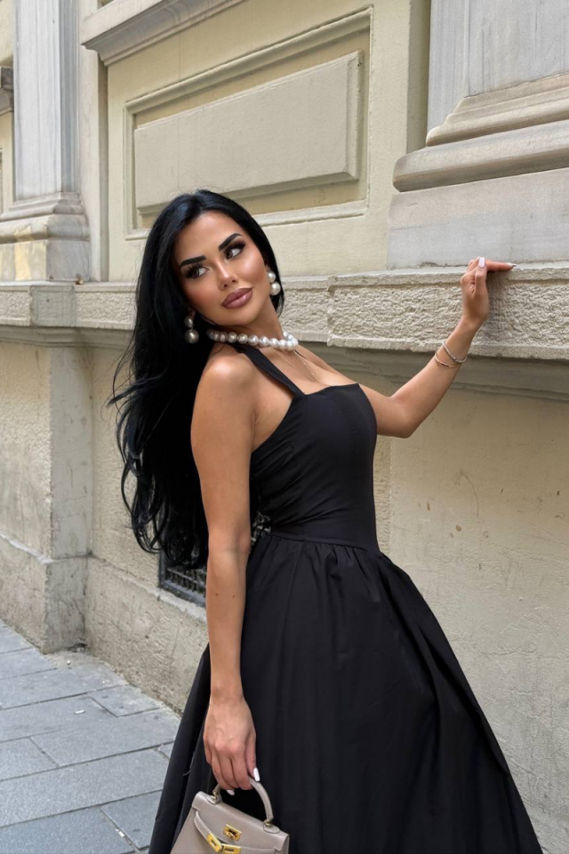 Kadın Boyundan Bağlı Sırtı Gipe Detaylı Astarlı Poplin Kumaş Maxi Elbise