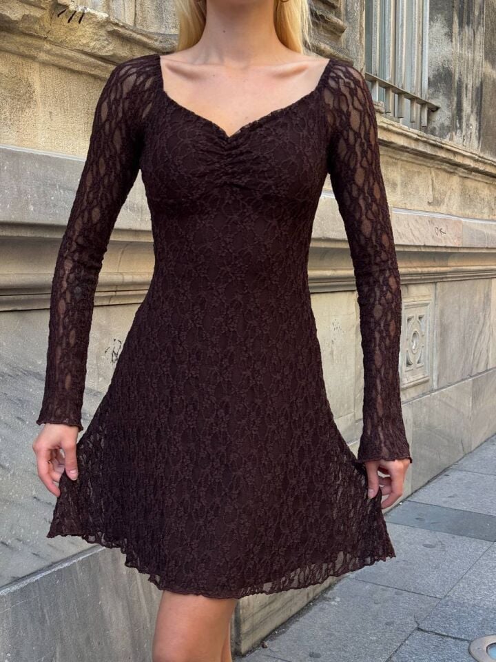 Kadın Dantelli Kayık Yaka Uzun Çan Kol Mini Elbise