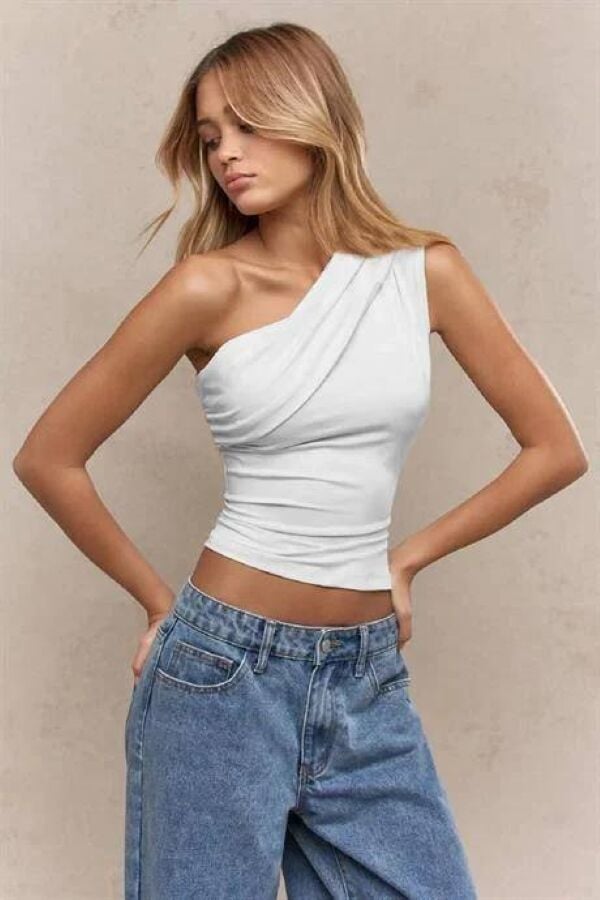 Kadın Tek Omuz Açık ve Yanı Büzgülü Crop-Bluz