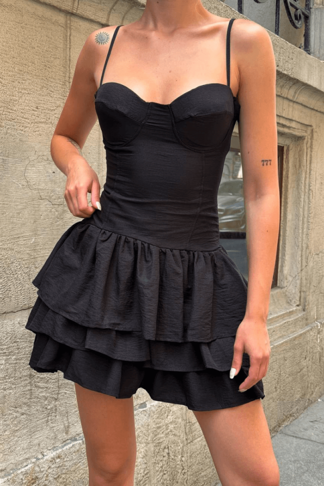 Kadın Askılı Volanlı Sırt Bağcıklı Mini Elbise